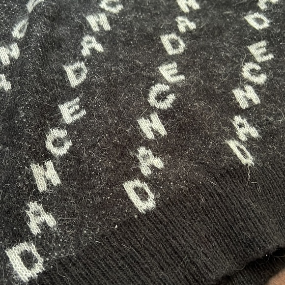 Wildfox Harlow Repeat Dance Logo Sweater - Picture 7 of 8